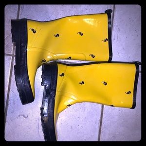 J crew yellow and navy blue seahorse rain boots
